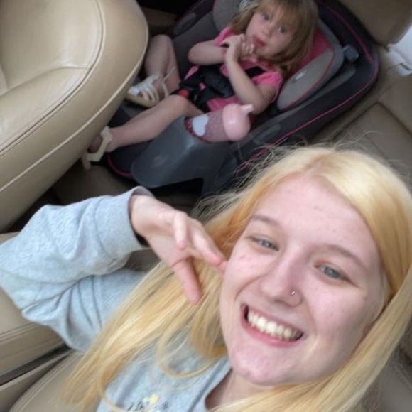 Meet the Posher Other - Meet your Posher, Samantha